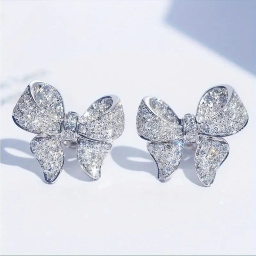 0.5 Ct Simulated Diamond Bow Knot Stud Earrings 14K White Gold Plated NWT